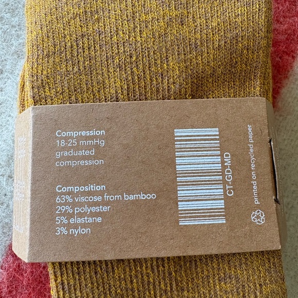 Wellow compression socks - Picture 2 of 3